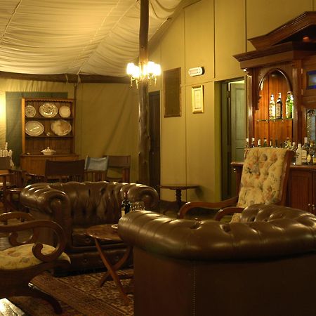 Kirawira Serena Camp Robanda Restaurant photo