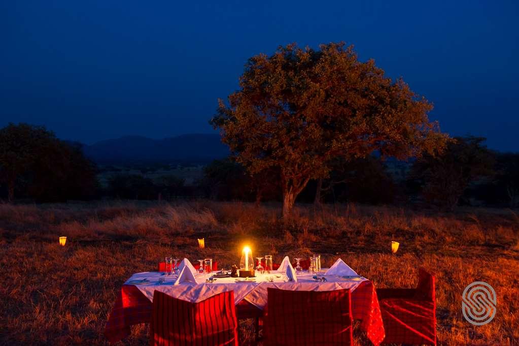 Kirawira Serena Camp Robanda Restaurant photo